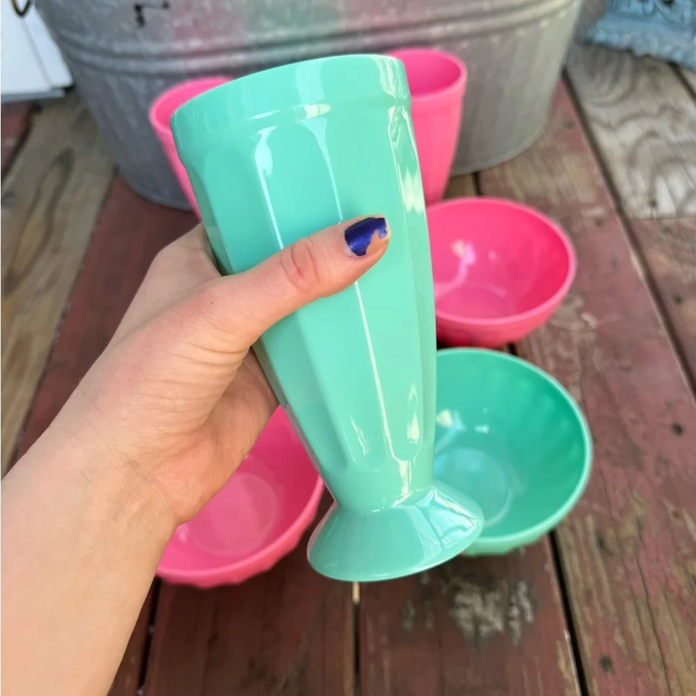 Target Milkshake Ice Cream Bowl Set New